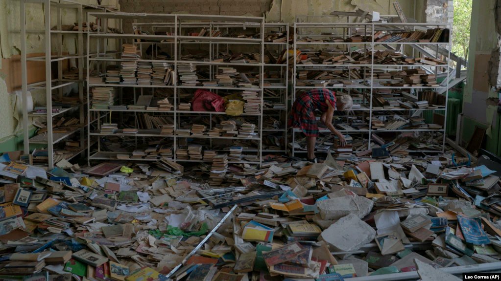 Russia has damaged or completely destroyed 881 libraries in Ukraine since 2022. Nearly 200 million Ukrainian books have been destroyed in the libraries alone.

This doesn't account for the damage between 2014-2022.

Please consider helping repair RU's culturecide against Ukraine: