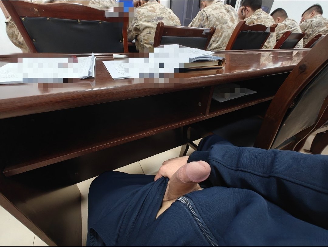 四有君军 tweet media