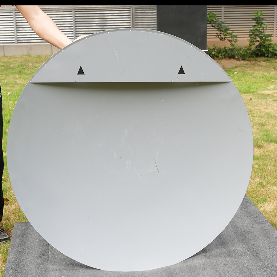 Jackson95135321's tweet photo. Blue Eye Sculpture-Crafted from high-quality stainless steel, this 1-meter diameter piece boasts a stunning convex shape that adds a unique depth and perspective to any space. get more on https://t.co/PGSpRmMETv #convex #eye #walldecor #sculpture #sculptureart #sculptures https://t.co/pvE4KbyZKN