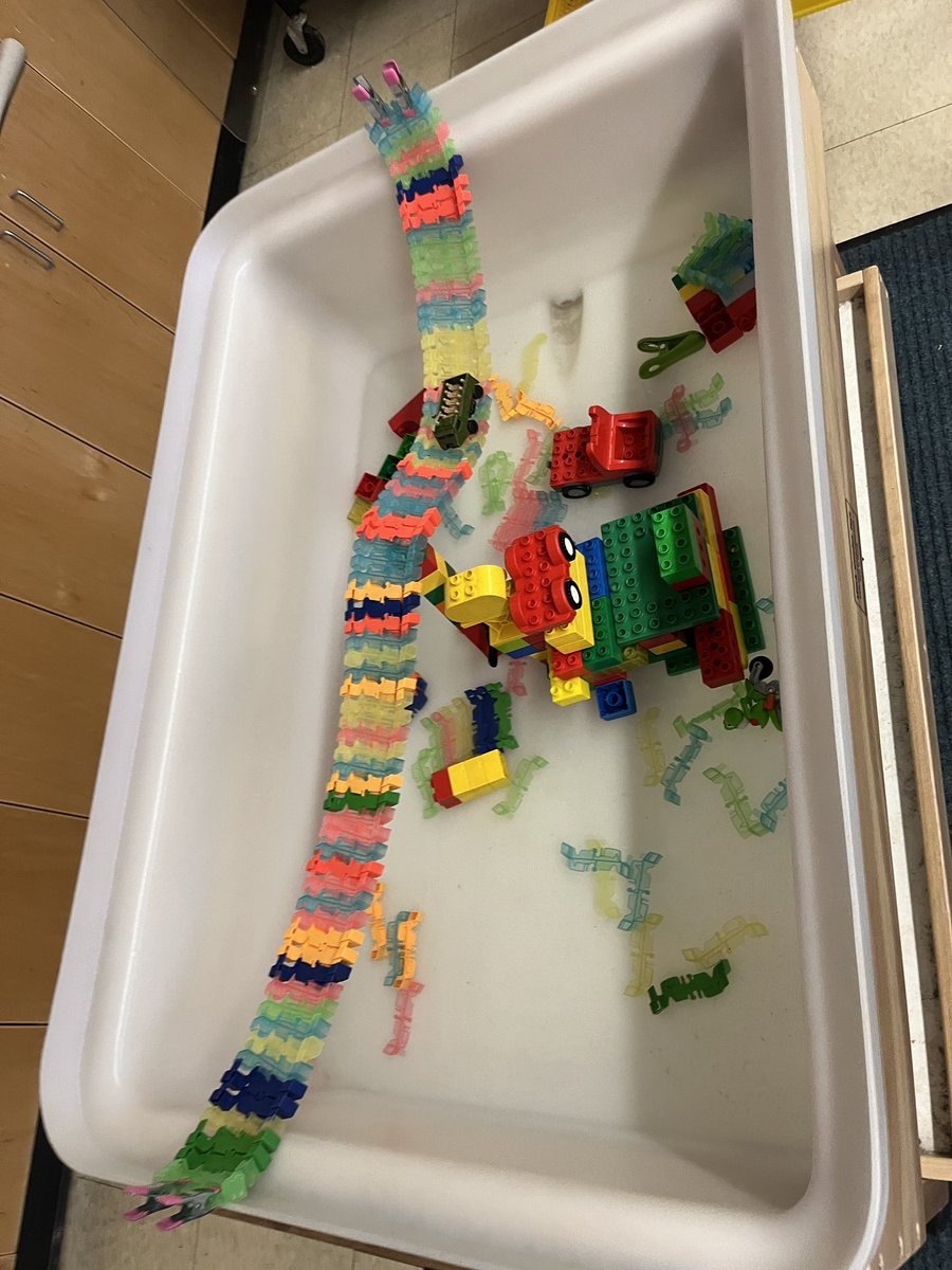 This morning there was a challenge awaiting K1 students at our water table. Children put their own spin on this challenge by creating a barge with DUPLO Blocks #SuspensionBridge #ProblemSolving