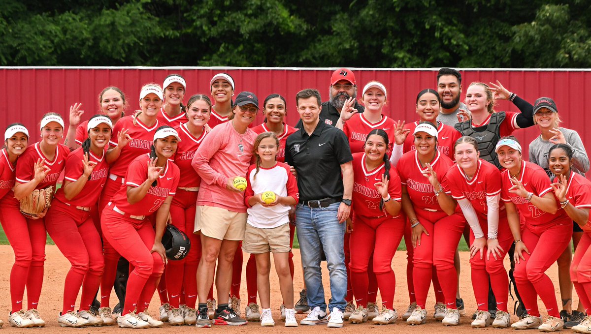 TVCCSoftball's tweet photo. Congratulations to Head Coach Maria Winn-Ratliff on 800 Career Wins. 

#CardinalNation | #BirdGang https://t.co/lh2ZAYxKLT