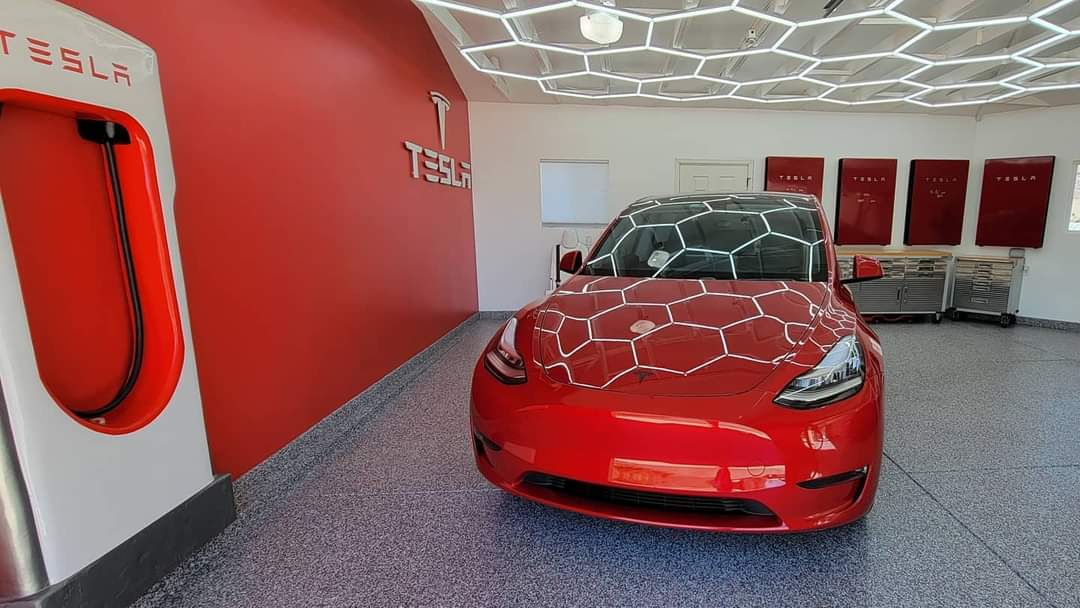 Throw back to early 2021 when <a href="/kevinsnow/"></a> brought over his beautiful Y for some cool upgrades! I feel like I need a red Tesla to balance things out 🤔 it just looks so good!