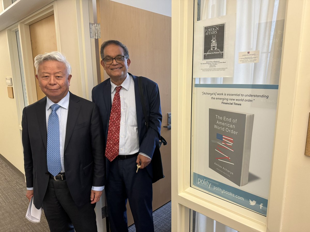 It was a great honor to host @AIIB_Official President Jin Liqun today for a lecture and fireside chat about its mission, approach and challenges. Organized by the ASEAN & Indo-Pacific Studies Initiative and the UNESCO Chair in Trsnsnstional Chsllrnges and Governance, both…