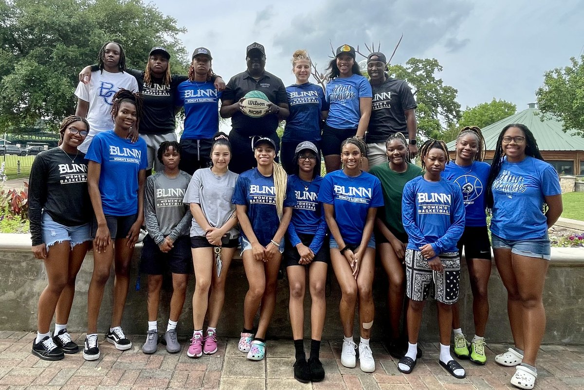 doinit4Jesus's tweet photo. Thank you @BlinnWbb @Blinn_WSOC @blinn_football @BLINNFBRECRUIT for making an indelible impact on the @FaithMissionTx SMART-CARE Kids Program families @BrenhamISD @AltonElementary @KrauseElem @BrenhamElem @BrenhamMiddle @Blinn_Hensley @Coach_RyanMahon  @Profe_MarcoG @CoachAlex_BC https://t.co/wgbuX97MW3