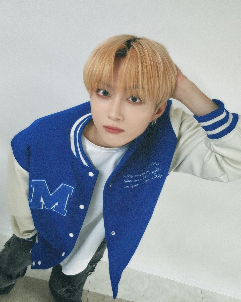 VAHN_Archive's tweet photo. 240418 반 인스타그램

🔗https://t.co/OKBtE2siy5

#NINEi #나인아이 #반 #VAHN #김정우 https://t.co/ck5cLBg9lO