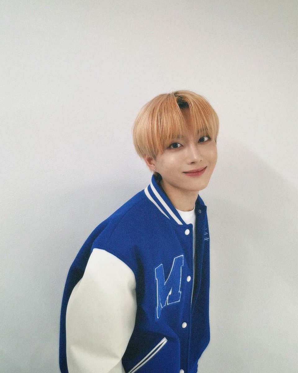 VAHN_Archive's tweet photo. 240418 반 인스타그램

🔗https://t.co/OKBtE2siy5

#NINEi #나인아이 #반 #VAHN #김정우 https://t.co/ck5cLBg9lO