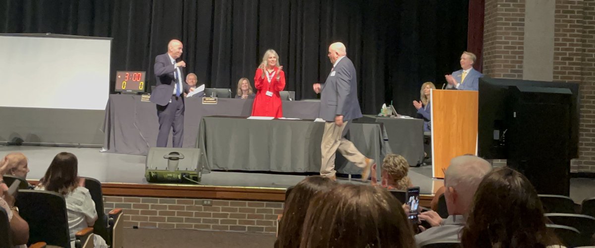 Congratulations to Mr. Smith (Clay Middle School Assistant Principal) on being recognized for 35 years of service to Carmel Clay Schools. Also, congratulations to Mr. Evan Williams on 20 years of service to Carmel Clay Schools. Both were awarded at Monday’s school board meeting.