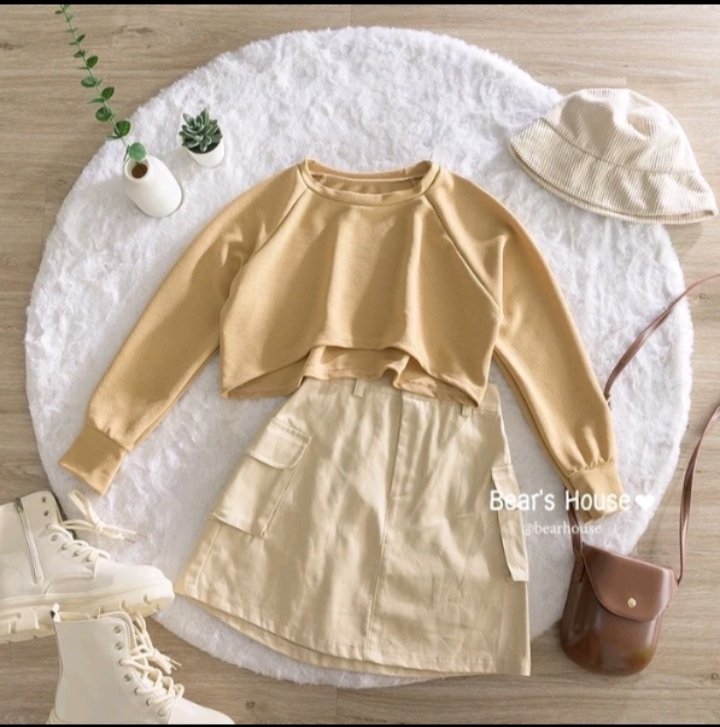 na_thel's tweet photo. [ลูกค้าใหม่ 1 บาท] Diary Crop เสื้อครอป แขนยาว สไตล์Minimal สีเอิร์ธโทน ***เฉพาะเสื้อ ไม่รวมกระโปรง*** 
✅ราคา ฿99 
พิกัด🍊
 https://t.co/lRz8V3of6A https://t.co/jxnQdRXsIo