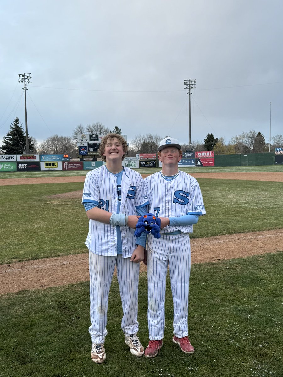 Skyline Baseball (@shsgrizzbsbl) on Twitter photo Grizz win the nightcap 13-6! Sophomore <a href="/Isaac_jens3/">Isaac Jensen</a> and Freshman <a href="/HaydenNahay/">Hayden Nahay</a> were co-BULLDOG POTG’s!! Isaac got the save and his first varsity hit with a bases clearing triple in the bottom of the 6th. Hayden was 3-4 with a 2B and 4RBI.
Game 3 tomorrow at 4 p.m. at Hillcrest. Grizz win the nightcap 13-6! Sophomore <a href="/Isaac_jens3/">Isaac Jensen</a> and Freshman <a href="/HaydenNahay/">Hayden Nahay</a> were co-BULLDOG POTG’s!! Isaac got the save and his first varsity hit with a bases clearing triple in the bottom of the 6th. Hayden was 3-4 with a 2B and 4RBI.
Game 3 tomorrow at 4 p.m. at Hillcrest.