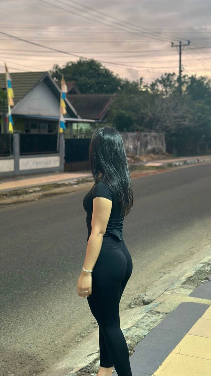 asupanharian23's tweet photo. Tiktok : lagisukaworkout https://t.co/1fzDnU7pjl
