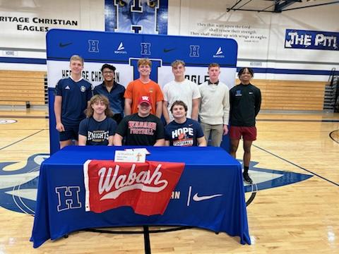 Blessed to officially sign today <a href="/WabashFB/">Wabash College Football</a> ! 

@Kyle_RayHCS <a href="/HCEaglesFB/">Heritage Christian Football</a>