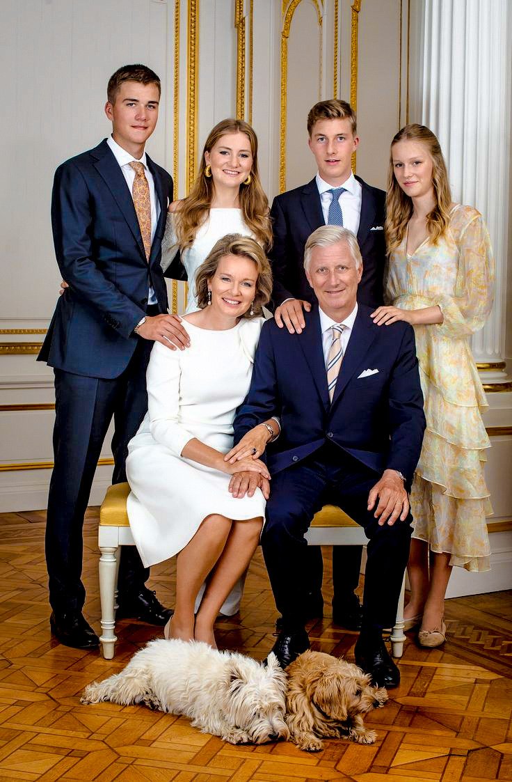 The Royal Family of Belgium 
#PrincessEléonore #PrinceGabriel #PrinceEmmanuel #KingPhilippe #QueenMathilde 
#PrincessElisabeth  #thursdayvibes #thursdaymorning #RoyalFamily #Royal #Belgium #ThursdayMotivation #ThursdayThoughts