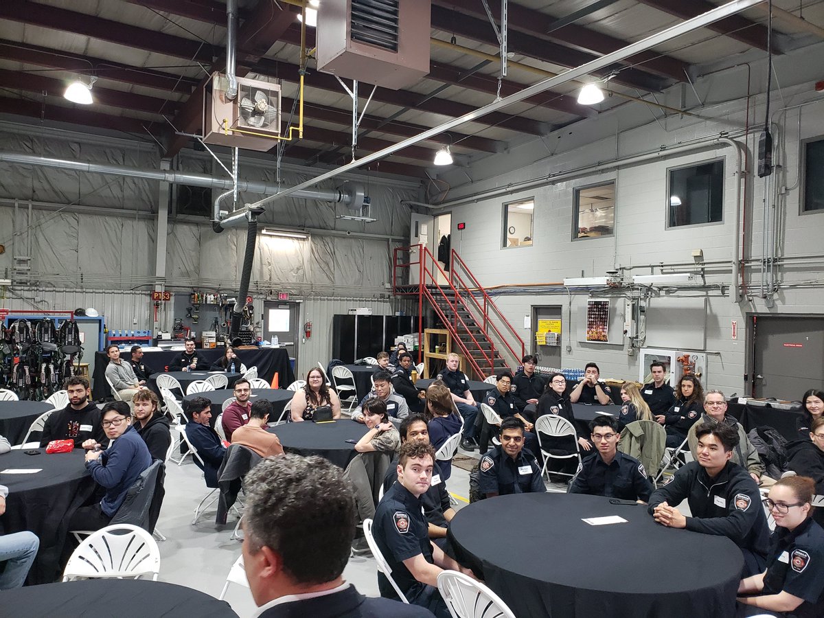 SenecaFire72 tweet media