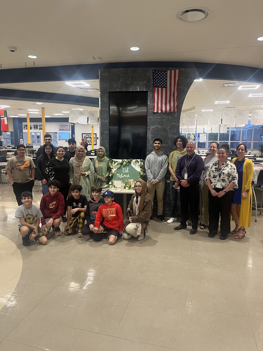 OFHSLeoSpagnola's tweet photo. Last night our students from MSA hosted our first EID celebration and cultural awareness dinner. The food was amazing, our students and families were so gracious and thankful but more importantly it was a cool way to connect and learn more about our students. https://t.co/bNJNWCYg6b