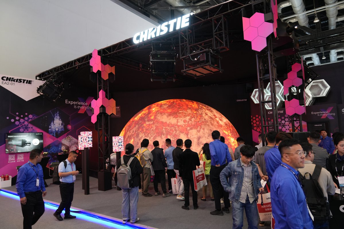ChristieDigital's tweet photo. We're at #InfoCommChina! Stop by booth EA2-01 in Hall E at the China National Convention Center to see our latest in #projectionmapping technologies, #videowall and content management solutions. Come say hi to our team of experts to learn more. 👋 https://t.co/sD3msv8JxS