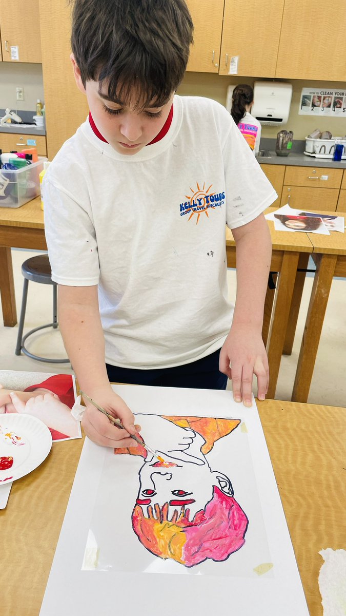 GanzVisualArt's tweet photo. 4th grade Reverse Painting Self-Portraits! #davis4 #artsed #artsed https://t.co/x7N1TQNXzP