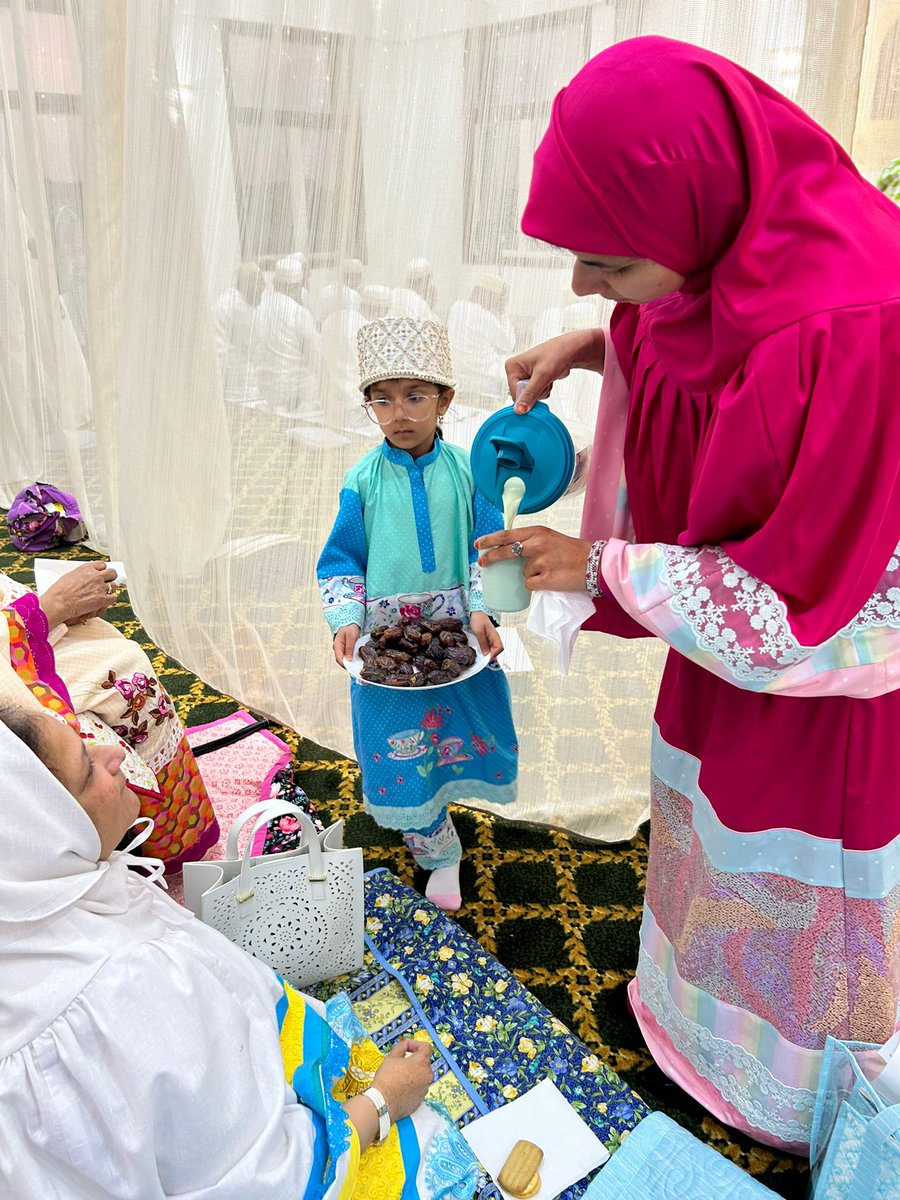 Bohras_USA's tweet photo. Reducing plastic use lessens the burden on landfills and the environment.

By providing reusable cups at their community center, the @Dawoodi_Bohras of #SanAntonio saved 3,000 single-use disposable cups over the period of one month and encouraged broader environmental responsibility.