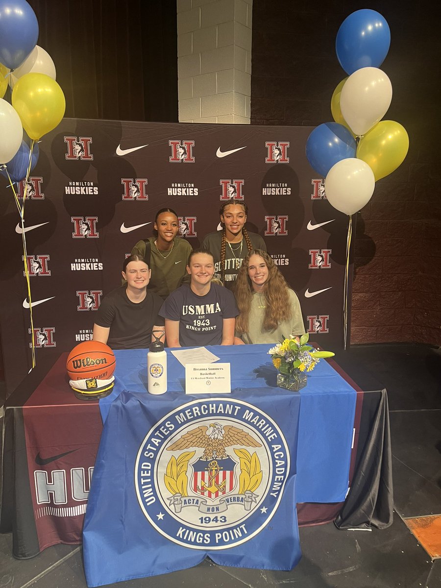 Congratulations to @BeBeBBall1 on signing with @USMMA_Athletics to play basketball. Very bright future ahead! Looking forward to watching achieve great things!