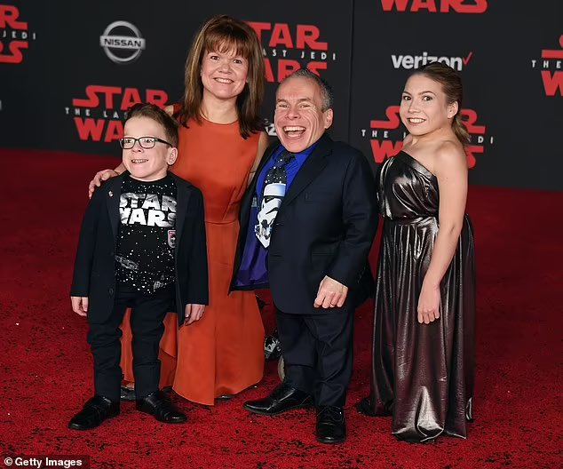 Samantha Davis, the wife of Star Wars legend Warwick Davis, has sadly passed away at the age of 53. May the Force be with you always.