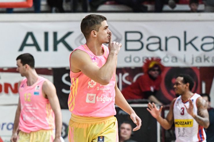 Nikola Djurisic has been on a different type of timing for KK Mega since Topic got called up to Red Star. The 20 year old put up 31 points 7 assists 5 boards 11-16 FG 3-5 3P 6-7 FT The 6’8 wing has been going crazy in the ABA playoffs averaging 29 PPG over his last 3 games