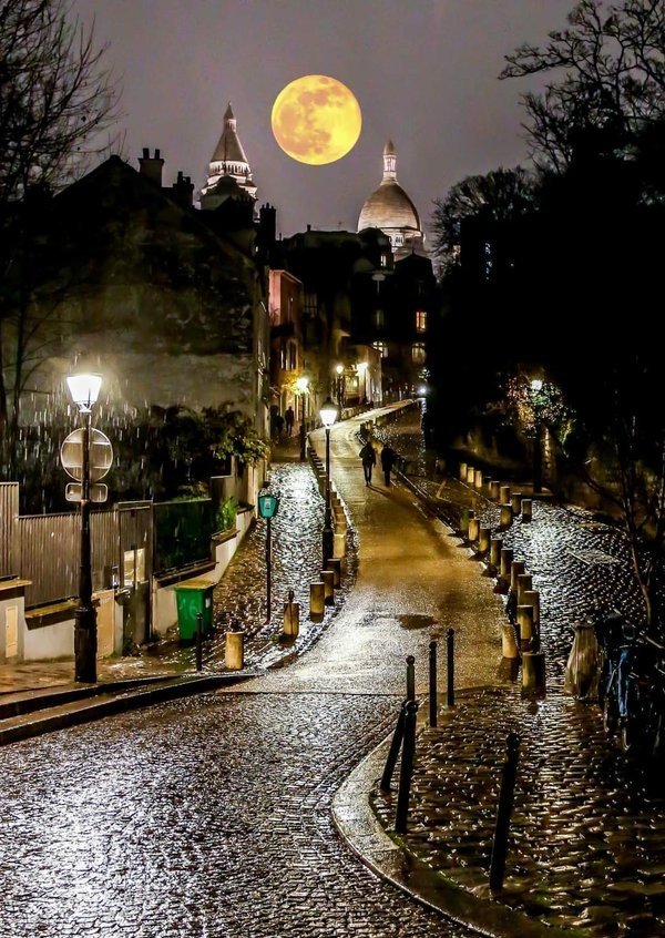 Que no se nos vaya la vida de tanto darle tiempo al tiempo. Linda noche 💫