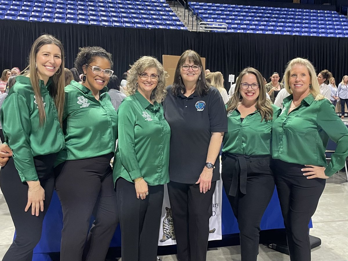 CFISDLieder's tweet photo. CFISD Career Fair success! We love our community at Lieder. ๐๐๐ #cfisdspirit #lighthouseproud #atliederwelead #liederleopardsarebettertogether https://t.co/5KCNlVtOr4