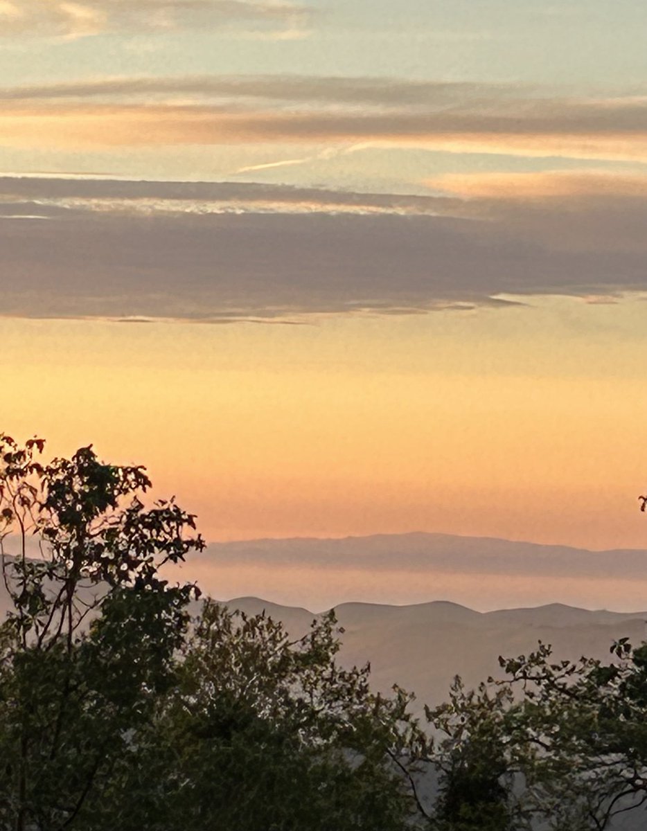 Ending my evening with another beautiful sunset. Santa Lucia Mountains. April 17. #CAwx