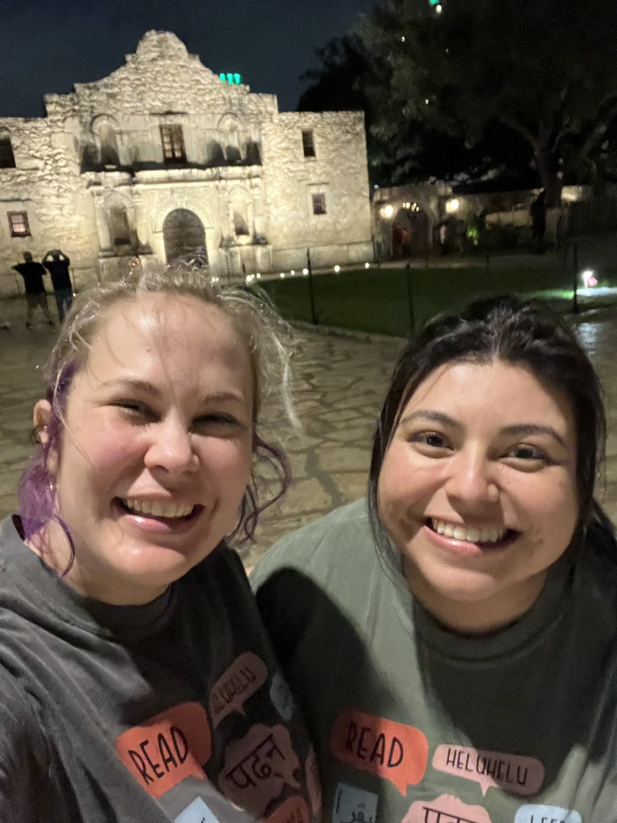 When your hotel is across the street from the Alamo...you have to take a picture at The Alamo. 

#OnceAHuskyAlwaysAHusky @MrsAguacate #TXLA24