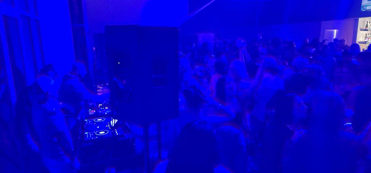 Packed the house!! 🙌😎