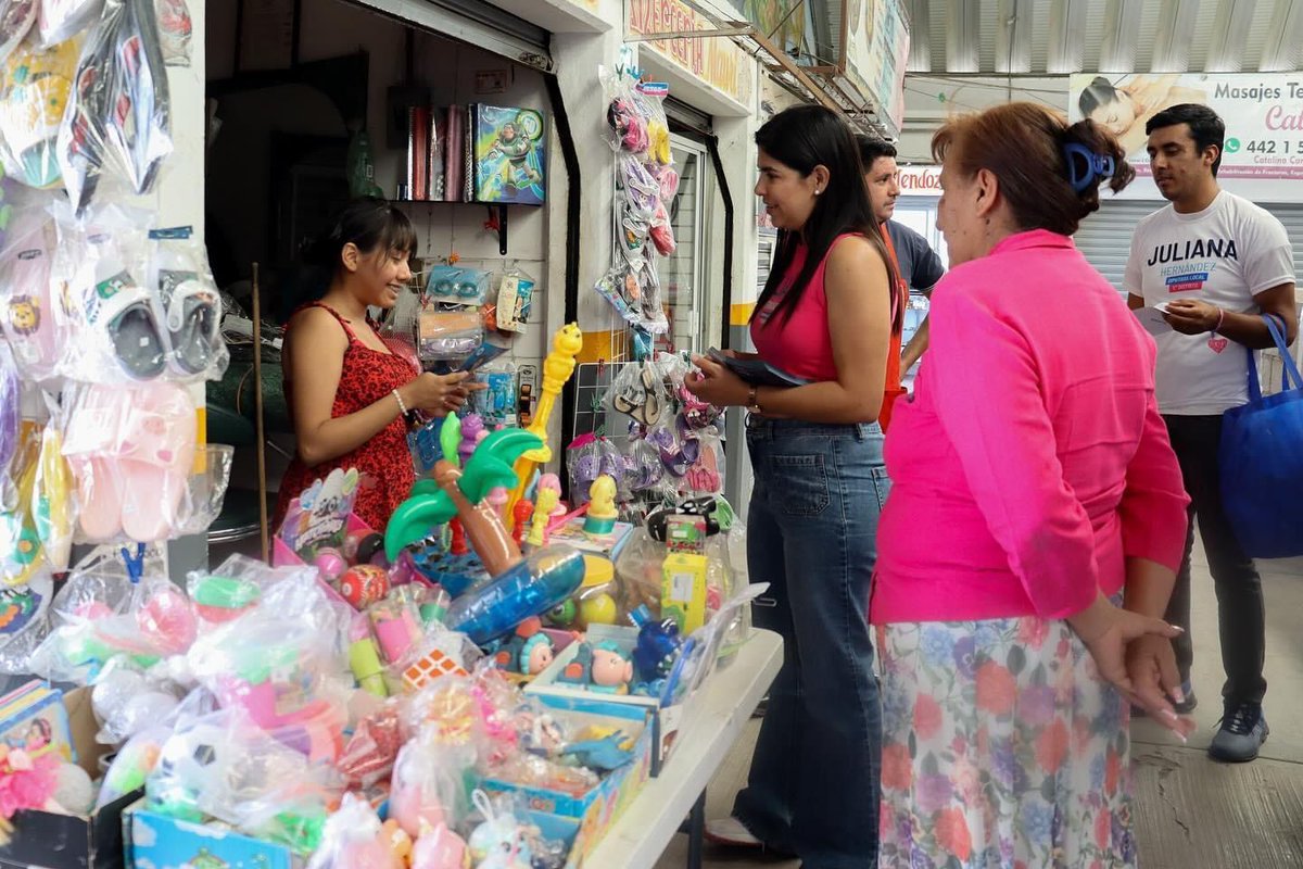 #EleccionesQro2024 » Juliana Hernández recorre el mercado de Lázaro Cárdenas buff.ly/4d52yXh @Julianahdzq