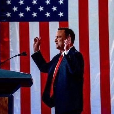 Dan Scavino @DanScavino 🇺🇸 This man does not get enough credit for all that he does. Fun fact: His relationship with Trump runs all the way back to 1990, when a 16-year-old Scavino was hand-picked to be Trump's caddie. Now, according to a recent reports, Scavino is an…