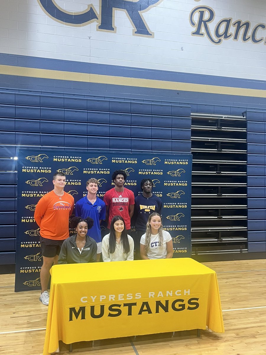 Upwards and Onwards! Juliana Vela signed a letter of intent to run cross country for the University of Texas Dallas! Mustang Proud!