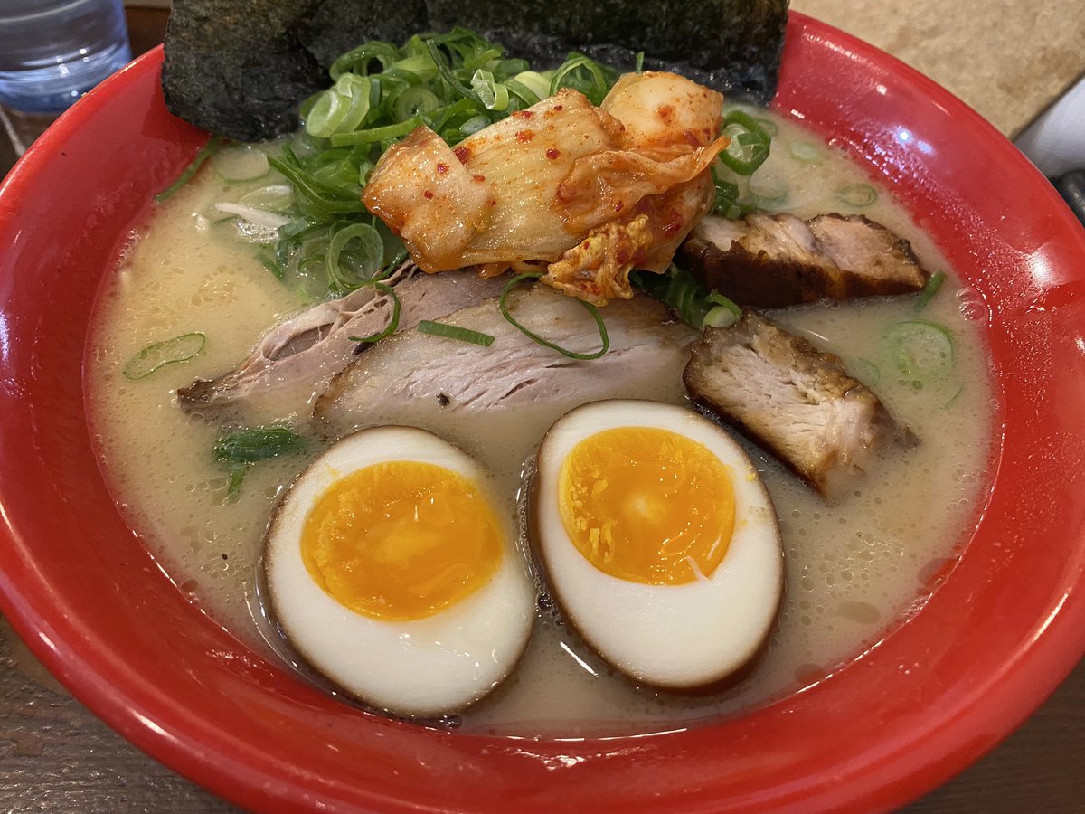 TGz3aek's tweet photo. 今日は、時間が出来たので
らぁめんたろうのはなれへ😁

たろうちゃんらーめん。
久々ぶりのらーめん🍜
美味い😋 https://t.co/bRzxKiR0QD
