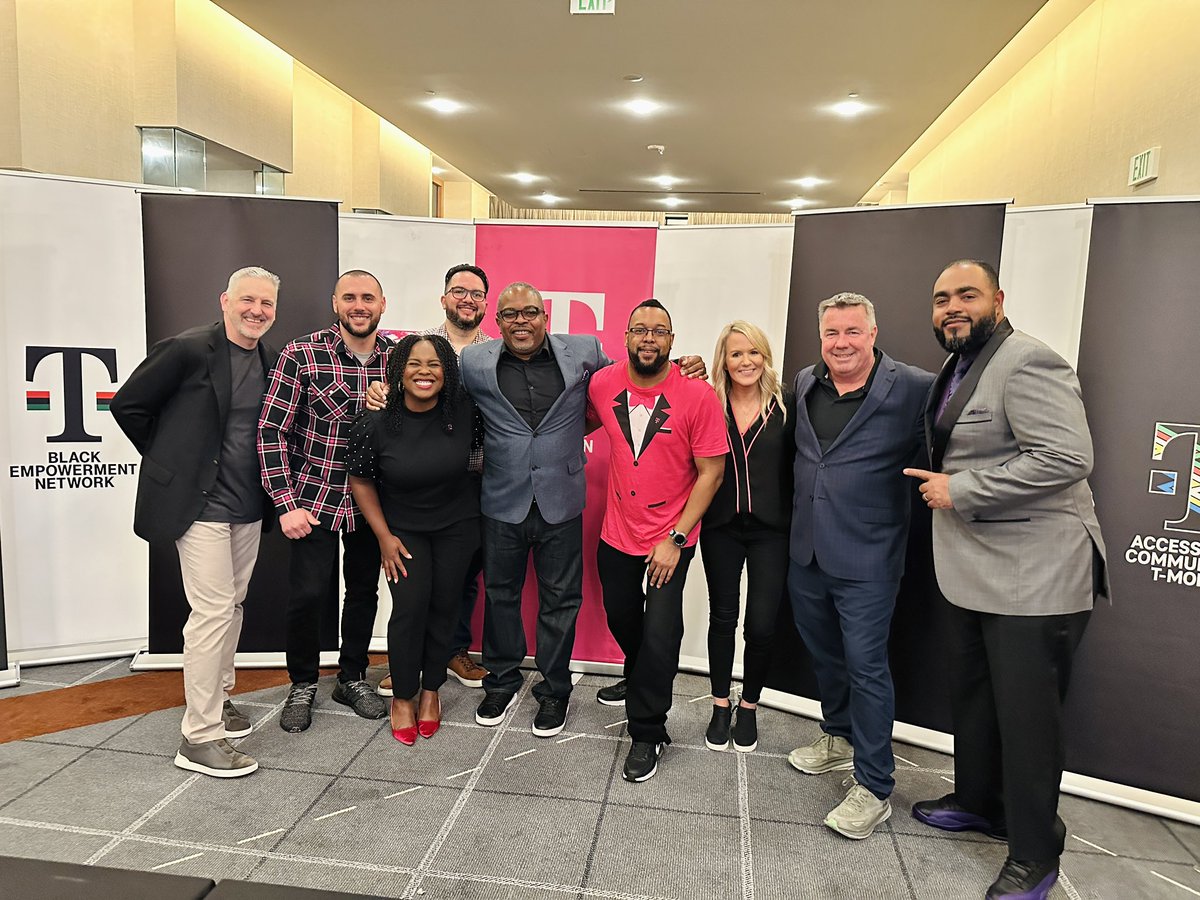 Terry Hayes tweet media