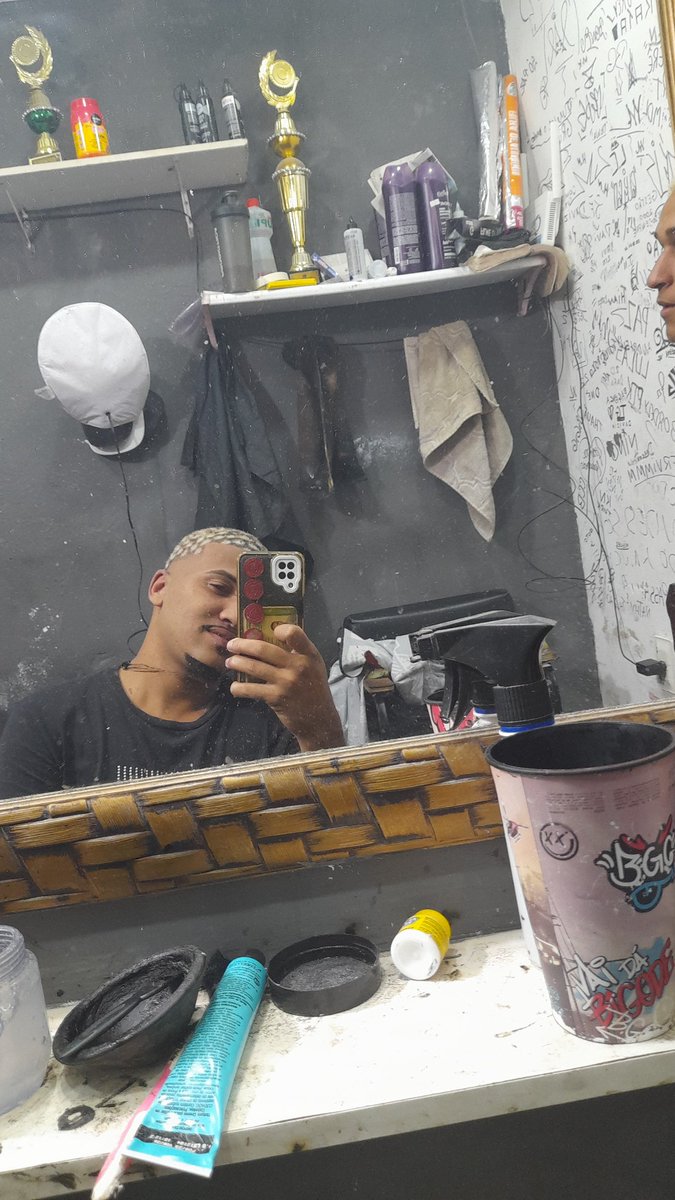 Nada a pedir , somente agradecer a Deus por mais um ano de vida 🥃🥃🥳🥳