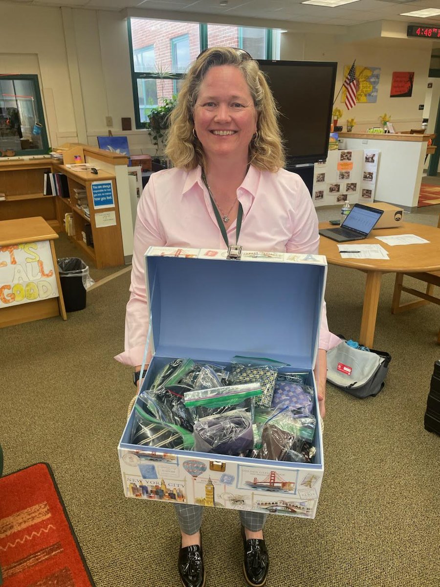 THANK YOU to First AME Zion Church for the generous donations of ties for the project 'Ties 4 Guys.' This provides our students with the opportunity to dress for success and level up their fit.  We appreciate your support of our NCPS students!
#OneNelson #Ties4Guys #AMEZionChurch