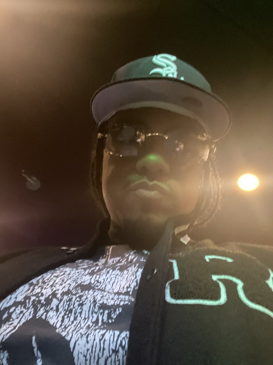 breezybread's tweet photo. Late night https://t.co/0eCGVbrAmW