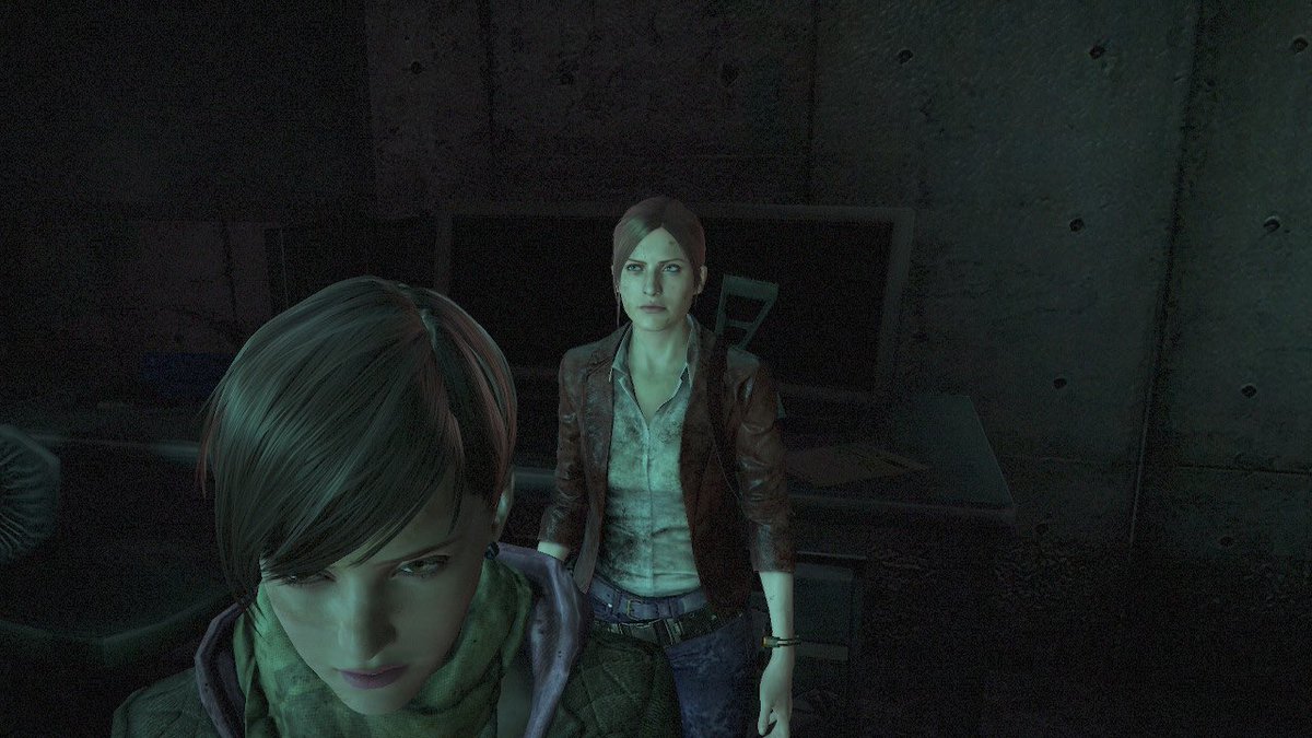 Uh, she’s right behind me isn’t she….,
#RErevelations #ClaireRedfield
