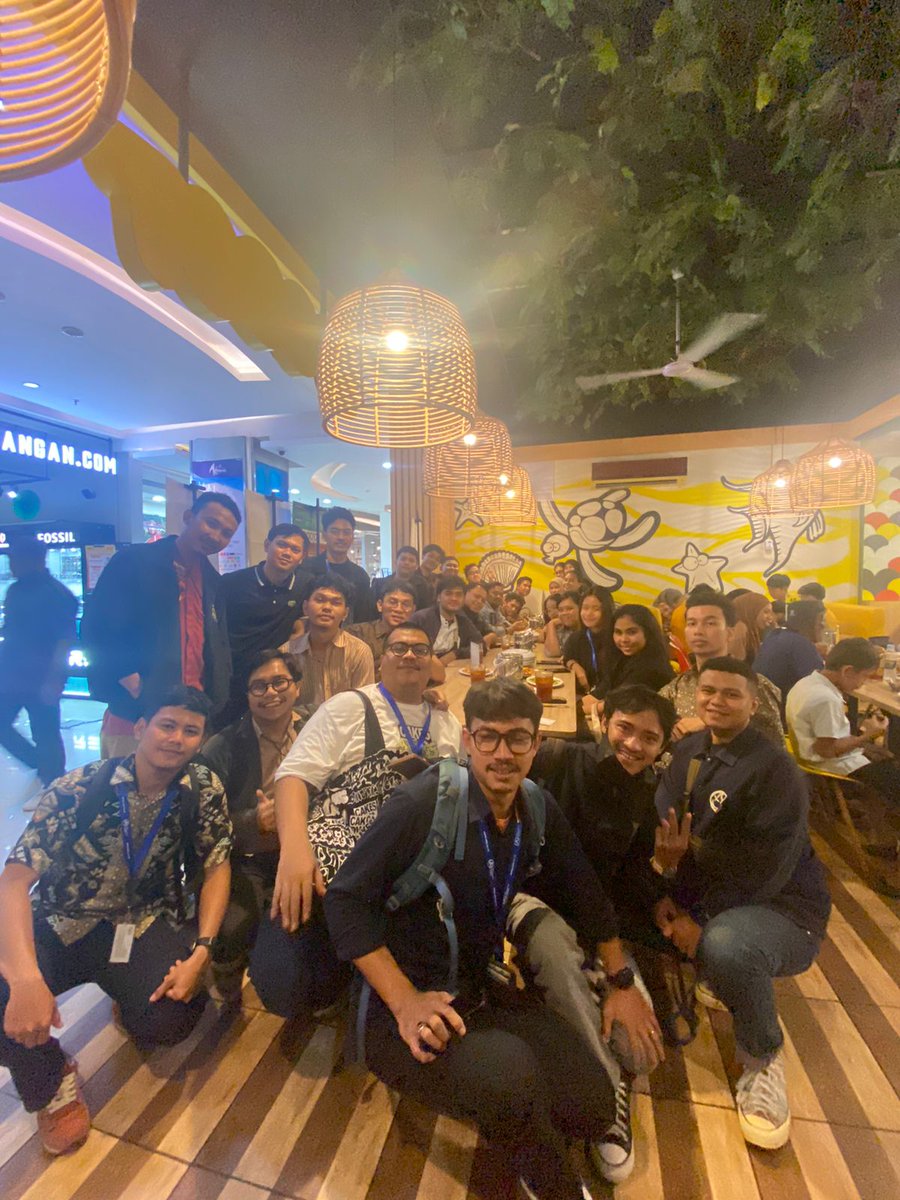 Naufal Hakim (@opal_okem) on Twitter photo 