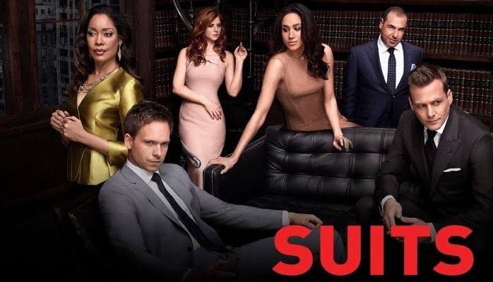 I’ve been watching Suits and my favorite characters are definitely Donna and Louis by far. The actors know who those characters are soooo well it’s amazing. This series lets me learn how to think like Americans - negotiation after negotiation! So different from my country😆