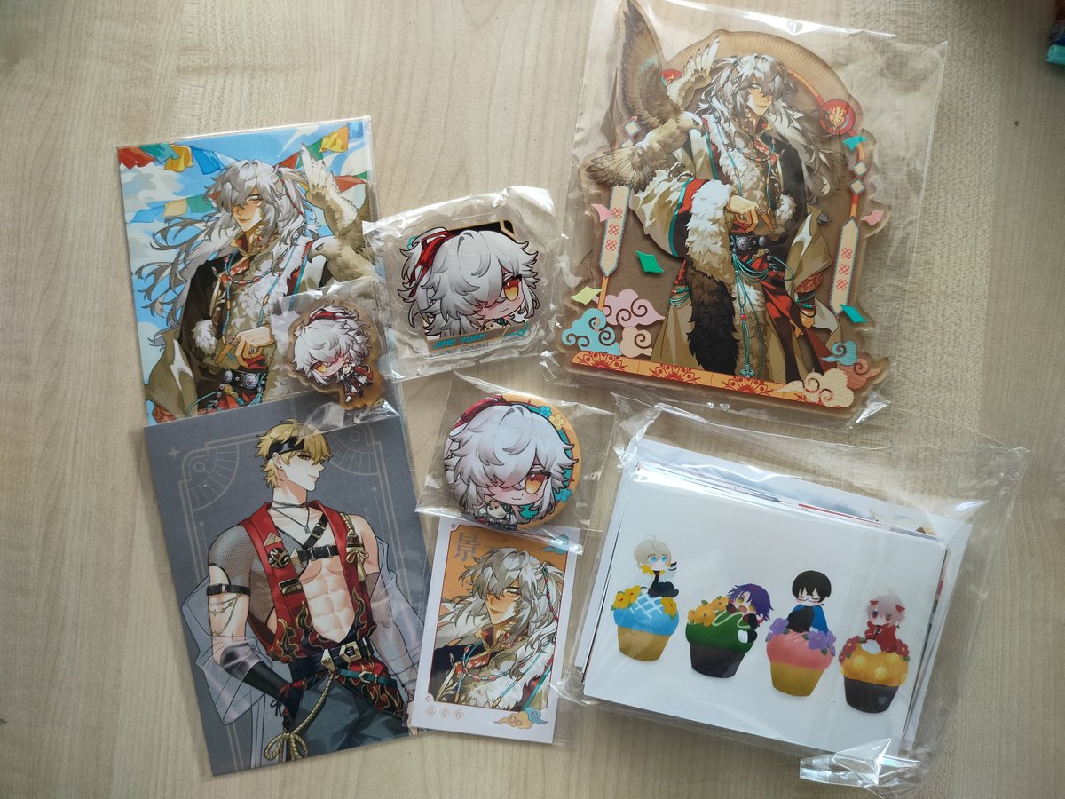 miracchidesu's tweet photo. Forgot to actually post these when I got them on the day but haul from @kittymerchstore! #kittymsfeedback https://t.co/6ewJbptHhR
