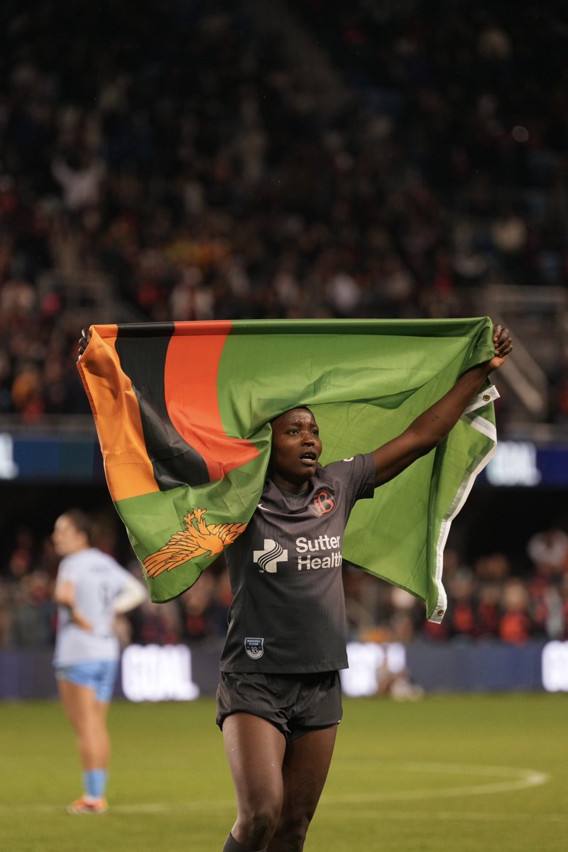 donchichi1959's tweet photo. @ESPNAfrica You have dead wood in your organisation. People are being paid for nothing. Surely how can Mali have such a flag? https://t.co/haOGWVVG3D