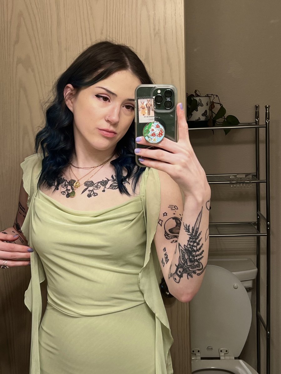 foresthunny's tweet photo. the dress I wore to my best friends wedding<3 https://t.co/HtV0RFPRkf