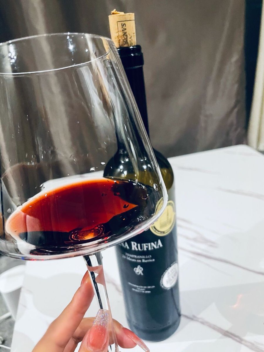 shenlisas's tweet photo. "Just took a sip of Rufina 2009. The flavors are so well-balanced, I can taste the cherry and spice notes perfectly. #RedWine #Rufina2009🍷😋 https://t.co/JrapfCFPde