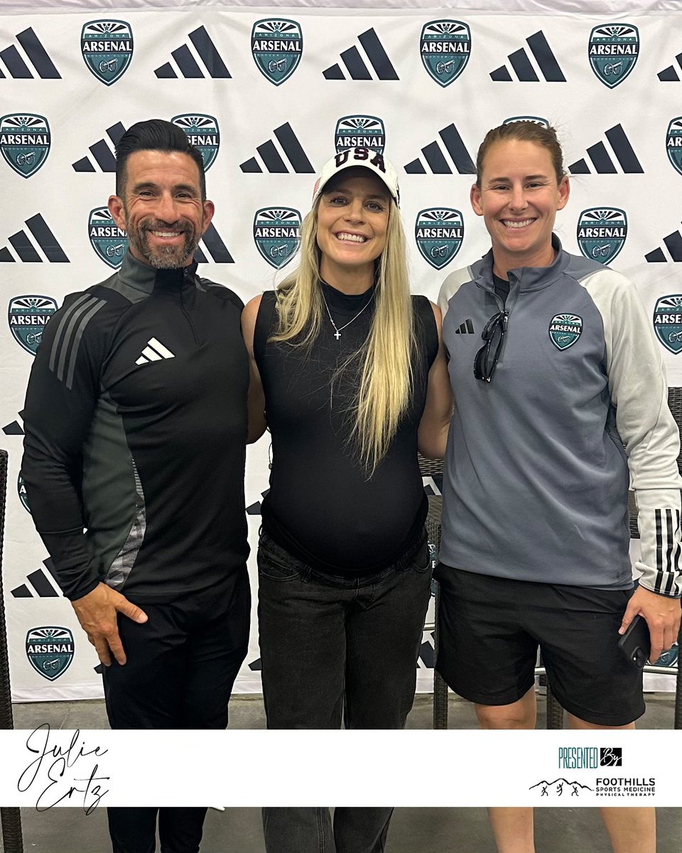 AZArsenalSC's tweet photo. Thank you @julieertz for coming out to AZ Athletic Grounds and sharing your story with our players 🗣️⚽️ 

A @USWNT World Cup winner 🏆 and a true legend in our sport ‼️

@SCUWomensSoccer @ECNLgirls @girlssoccernet @ImCollegeSoccer 

#bleedTEAL https://t.co/3Js1tE8124