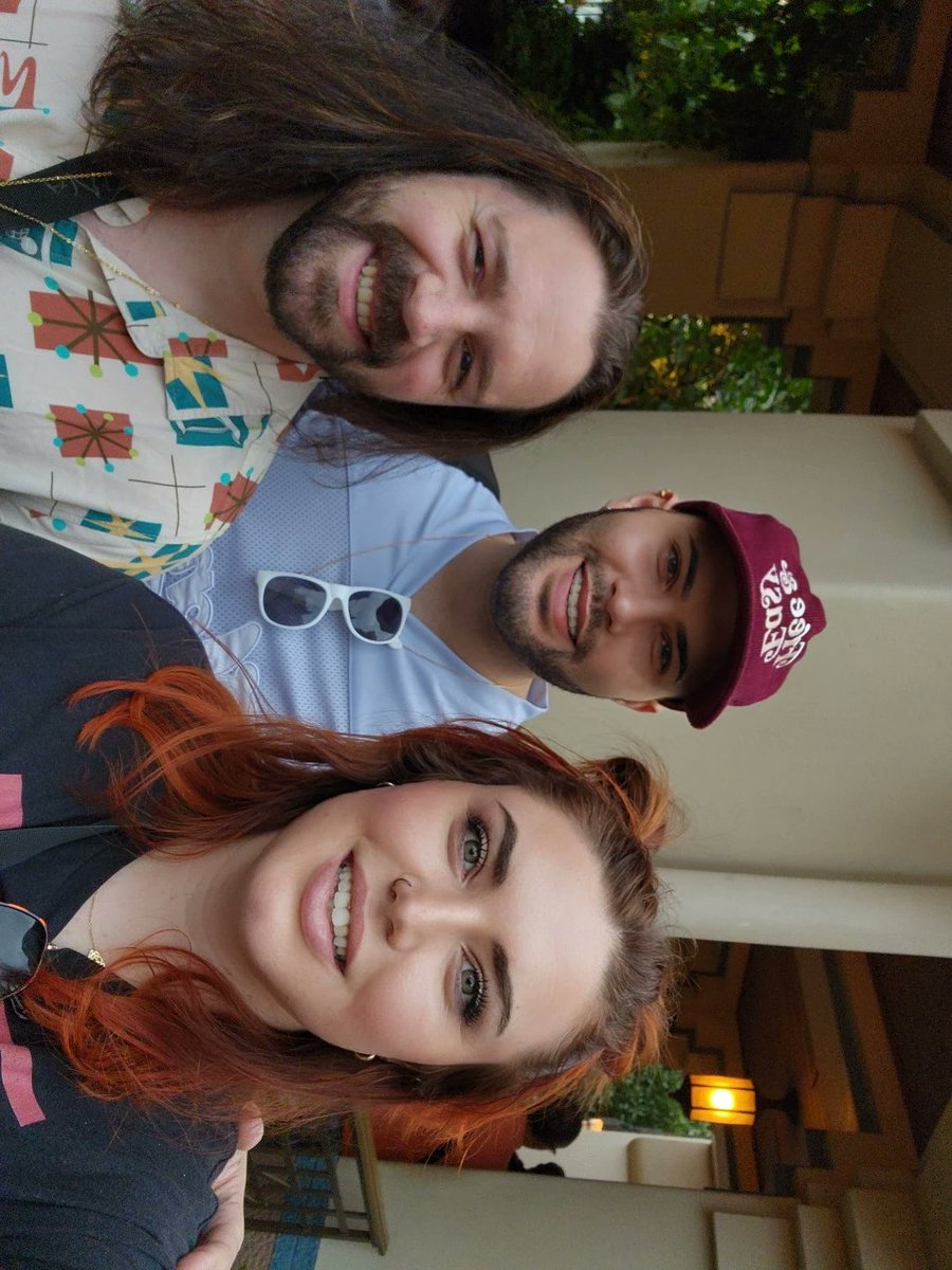Danimal148's tweet photo. It just dawned on me that I haven't posted any selfies in yearrrrrssss... woops lol, so here's a few from my trip to Paris 🇫🇷🥐 https://t.co/gakjZrIkL1