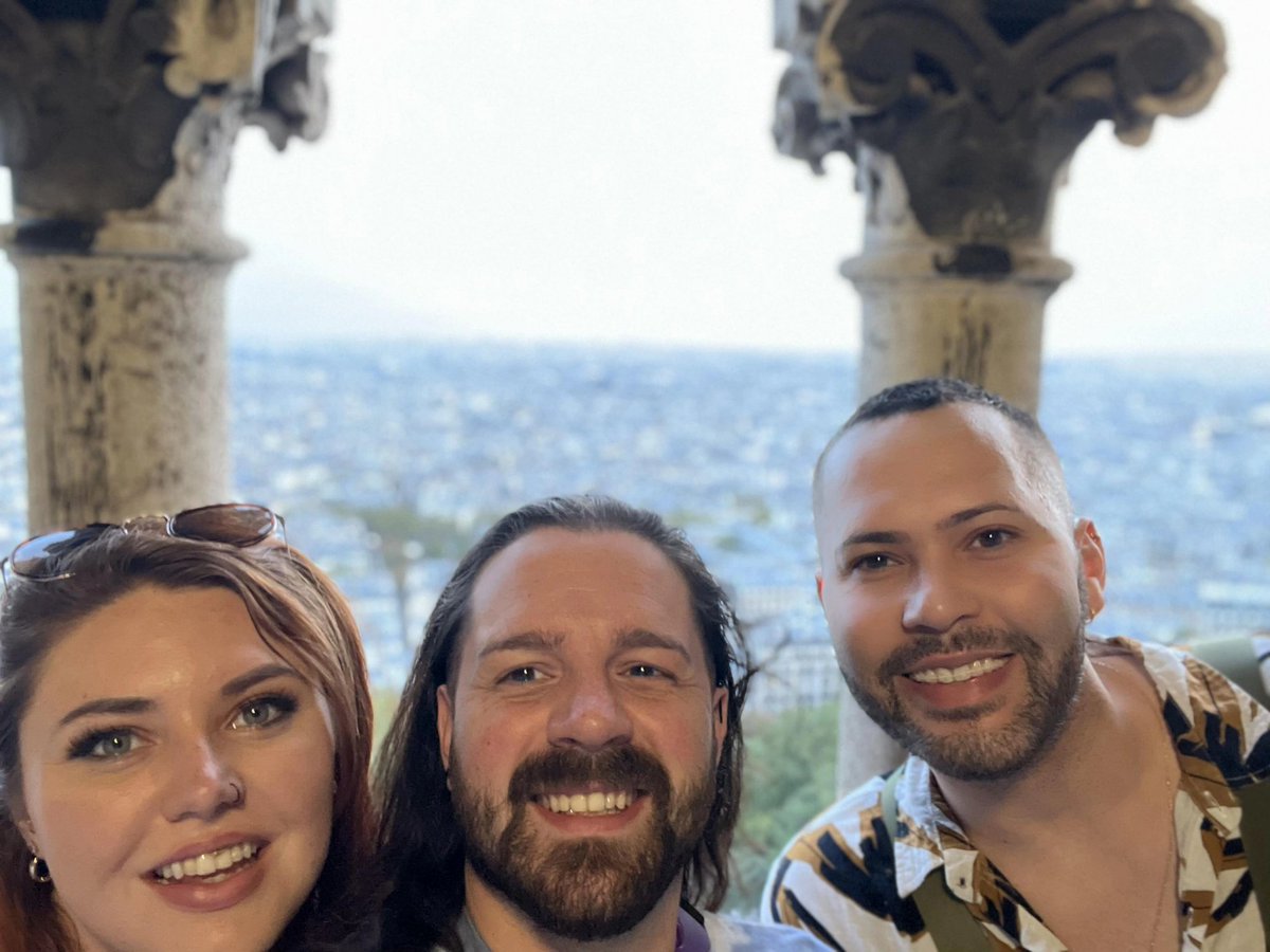 Danimal148's tweet photo. It just dawned on me that I haven't posted any selfies in yearrrrrssss... woops lol, so here's a few from my trip to Paris 🇫🇷🥐 https://t.co/gakjZrIkL1