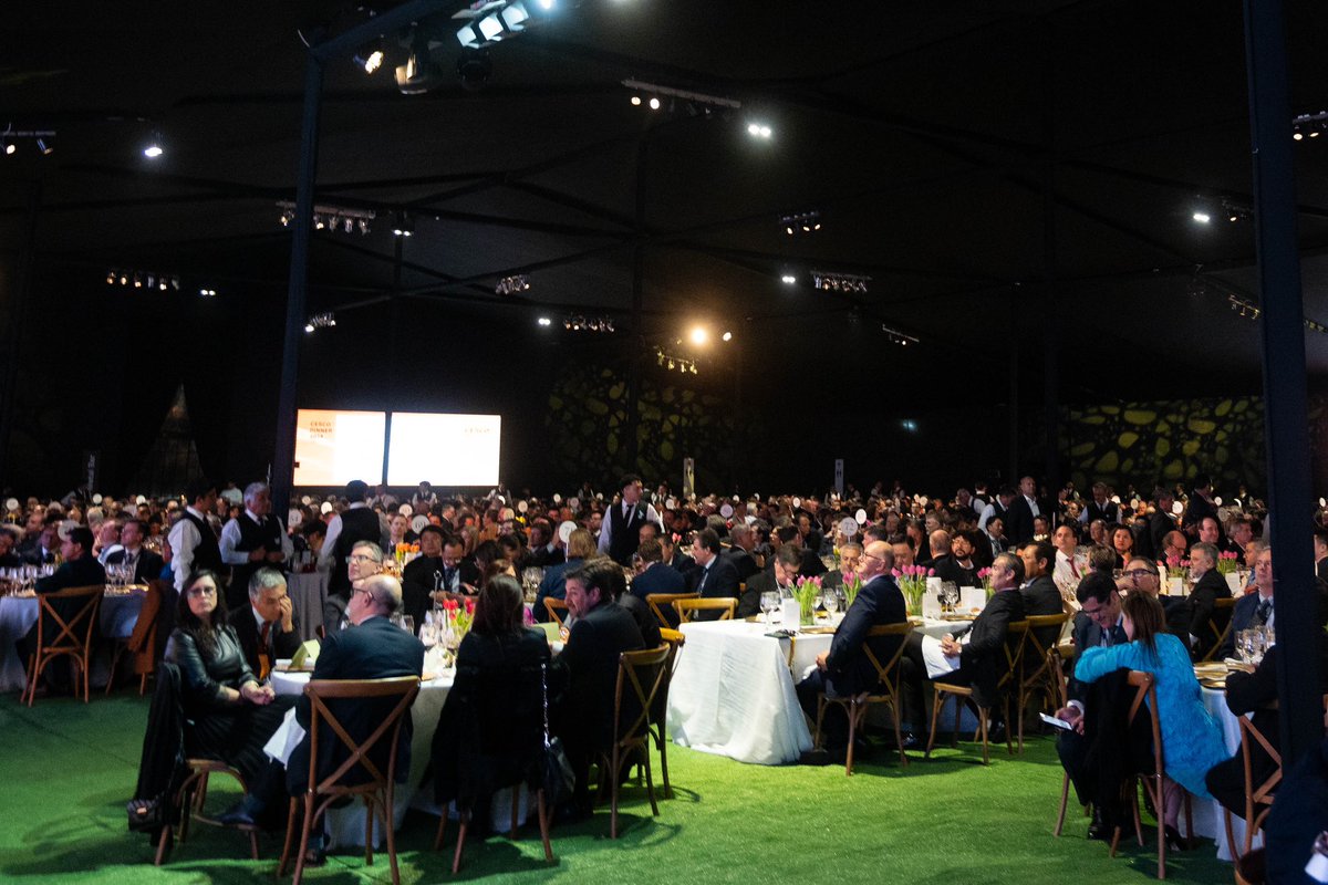 MinMineria_cl's tweet image. #AgendaMinería | Presidente @GabrielBoric, ministras Aurora Williams y @Maisa_Rojas, y subsecretaria Suina Chahuán, participaron de la cena #CescoWeek, encuentro que reúne a los principales actores de la industria a nivel mundial.

En la oportunidad, el mandatario se refirió a