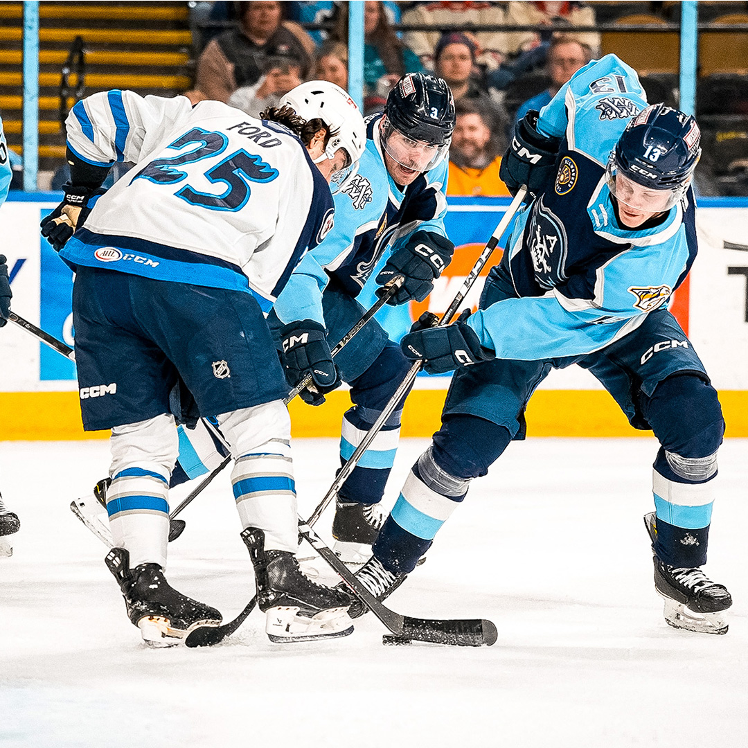 #MBMoose Recap: Manitoba 4 vs. Milwaukee 6 Parker Ford scored twice. Brad Lambert notched a pair of assists. Eight different Moose skaters tallied points in the defeat. Thomas Milic made 19 saves. Details >> bit.ly/3vZatEV