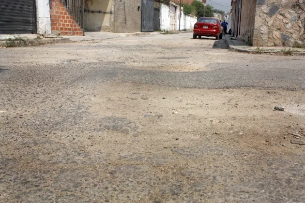 Calles deterioradas generan malestar en El Progreso ow.ly/uvgC50RiyYU #Noticiaselsiglo #Regionales